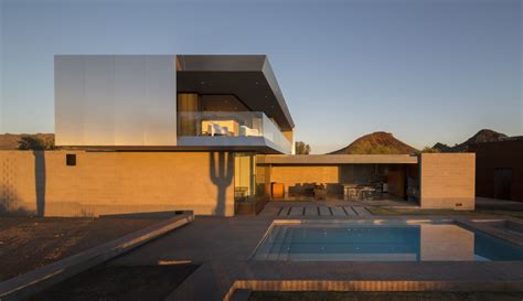Beautiful Homes Surrounded By Desert And Mountains With Images