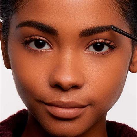 An Eyebrow Makeup Routine For Beginners Loréal Paris Beauty Magazine