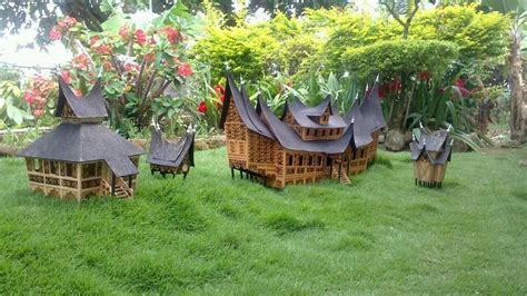 Rumah minimalis terus meraih minat yang tinggi dari masyarakat. Miniatur Rumah Gadang | Rumah Karya Solok Selatan