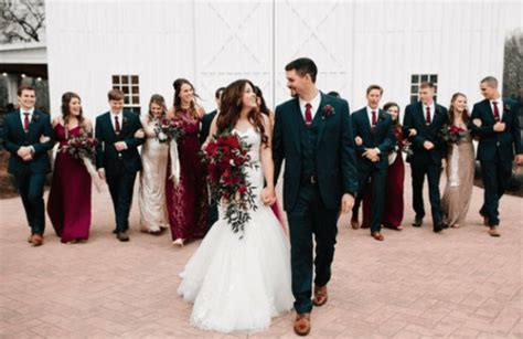 Give your winter wedding some sparkle with these fabulous theme ideas… if you're thinking about a christmas wedding theme, reds and greens are the festive colours of choice. Elegant Navy, Burgundy and Gold Winter Wedding Color ...