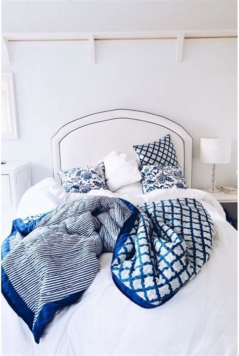 My ideal dorm room would have light blue, light gray, and white as the main color scheme. pinterest | maddyymorann in 2020 | Dorm room decor, Room inspo, Preppy room