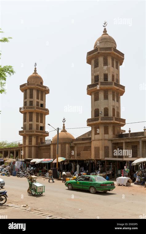 The Grand Mosque In Ouagadougou Burkina Faso Africa Stock Photo Alamy