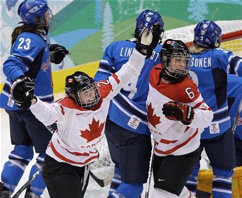 Canada Beats Finland 5 0 Sets Up Womens Hockey Finale With Us