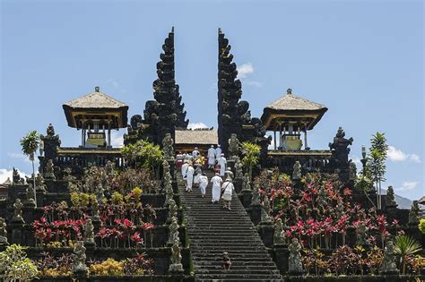 Mengenal 5 Tempat Ibadah Agama Yang Ada Di Indonesia Best Seller Gramedia Porn Sex Picture