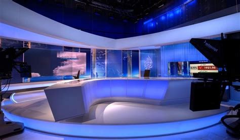 Decorado con Mesa | Tv design, Design, Tv set design