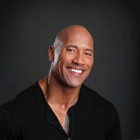 hc37-the-rock-dwayne-johnson-action-actor-celebrity - Papers.co