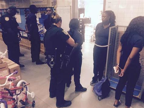 Five Jamaicans Arrested In Shoplifting Scandal In The Us The Jamaican Blogs™