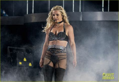 Britney Spears Slays The Stage At Brighton Pride In England Photo 4124624 Britney Spears