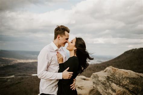 Sunset Rock Engagements Sunset Chattanooga Tennessee Engagement