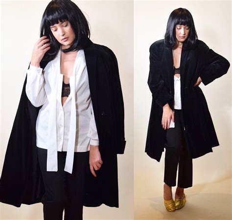 1980s Vintage Black Velvet Oversized Swing Coat Halloween Costume