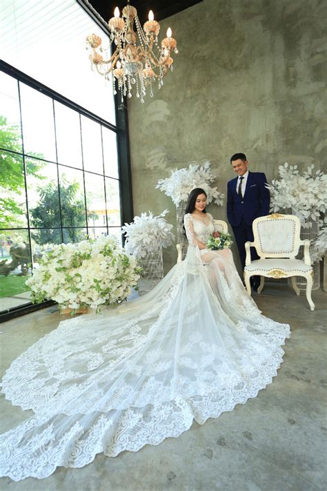 Vân quang long, trang thông tin chính thức về nhạc vân quang long, toàn bộ bài hát mới nhất đầy đủ video clip mv hot nhất và album hay nhất của vân quang năm 2000, lê quang hiển tham gia nhóm nhạc 1088 và debut với nghệ danh vân quang long. Vân Quang Long và cuộc sống hôn nhân hạnh phúc cùng vợ trẻ