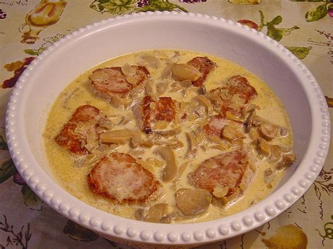 Schweinemedaillons in Madeira-Champignon Rahmsauce Rezept mit Bild