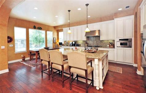 Having the kitchen of your dreams doesn't mean breaking the bank. Cherry Hardwood Flooring (Popular Types & Design Ideas ...