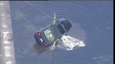 Sunken Cars Can Hold Tragic Secrets In Floridas Waterways Wsvn 7news