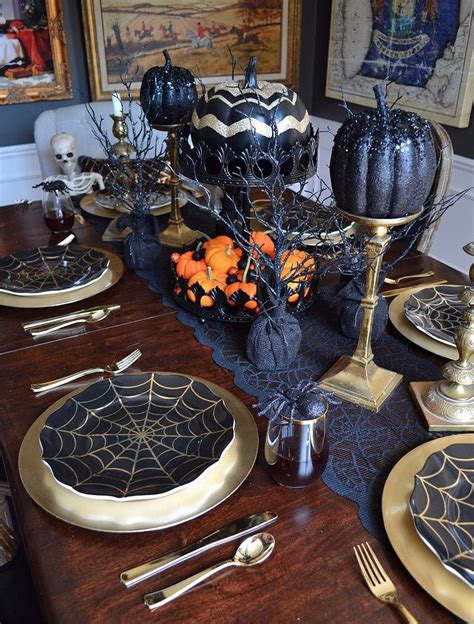 20+ Elegant Halloween Table Decor