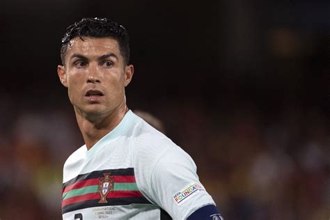 Instagram Cristiano Ronaldo Became The First Person To Reach 500