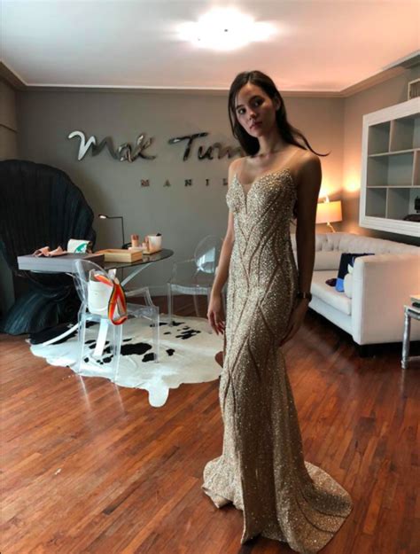 Catriona gray will wear an evening gown designed by a pinoy. Story behind Catriona Gray's stunning evening gown ...