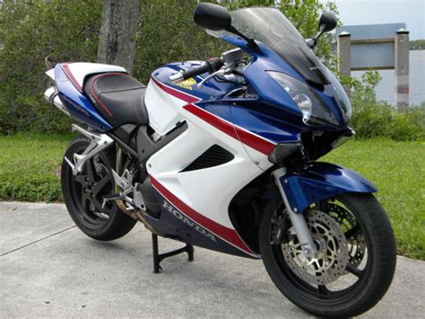 2007 honda interceptor abs pictures, prices, information, and specifications. 2007 Honda VFR800 Interceptor 25th Anniversary Edition