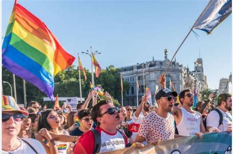 orgullo gay madrid 2023 fechas conciertos y cabalgata esdiario
