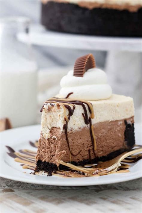 Pour the melted butter over the top and stir with a fork to combine. Peanut Butter Chocolate Mousse Pie Recipe - Food Fanatic