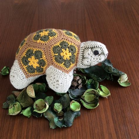 African flower crochet turtle crochet tortoise turtle toy | Etsy