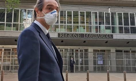 .del nuovo dpcm (e dopo l'ordinanza regionale), a milano si sono registrate lunghe code di clienti il divieto di vendita è scattato in seguito all'ordinanza della regione lombardia: Nuovo Dpcm, appello a Fontana per un lockdown "a macchia ...
