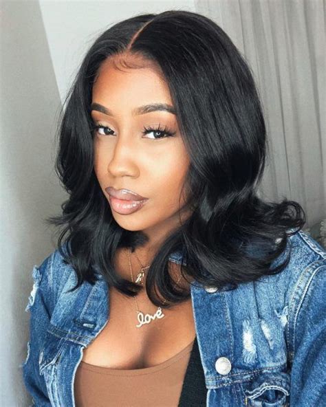 15 Perfect Middle Part Bob Hairstyles Weaves Sew Ins Etc Sew In