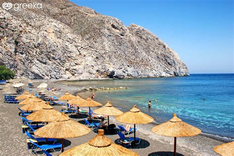 Santorini Perissa Beach Photos Map See And Do Greeka