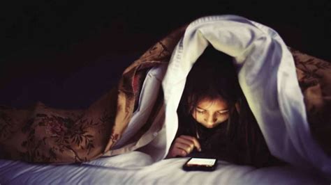 the impact of social media on health and sleep