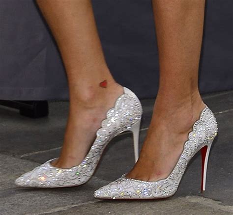 nicky hilton flashes bum in christian louboutin top vague pumps