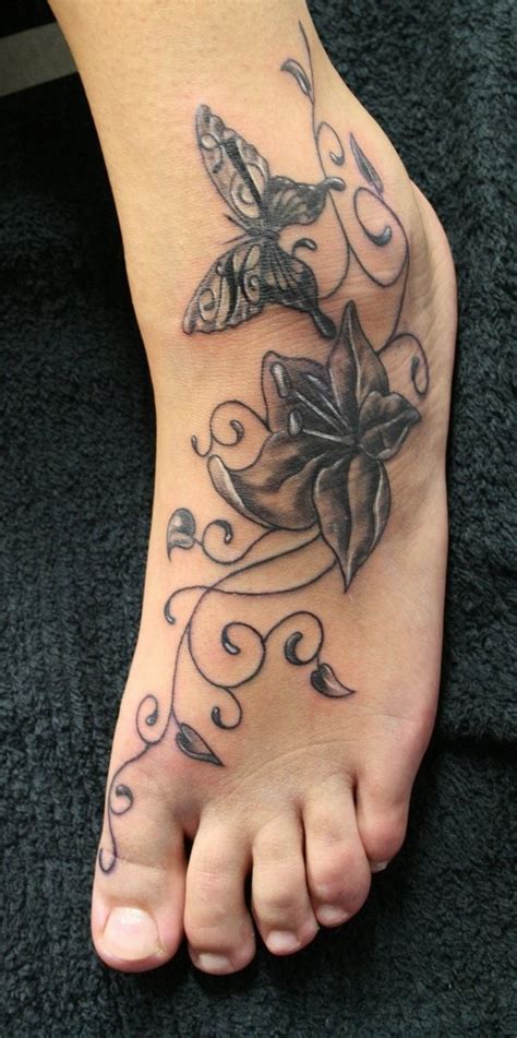 52 Elegant Foot Tattoo Designs For Women Page 30
