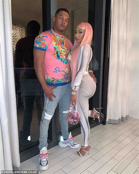 Nicki Minaj Goes Clubbing With Her Husband Photos Report Minds