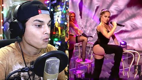 (c) 2018 sony music entertainment us latin llc •••. Becky G - Sin Pijama En Vivo canta "Sin Pijama" | Factor ...