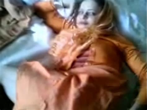 Hot Desi Girls Desi Hot Pakistani Karachi Aunty Picture Sexiezpix Web Porn