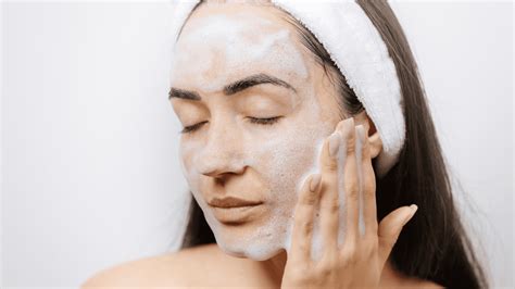 Double Cleansing Why Is It So Important Talk About Skincare