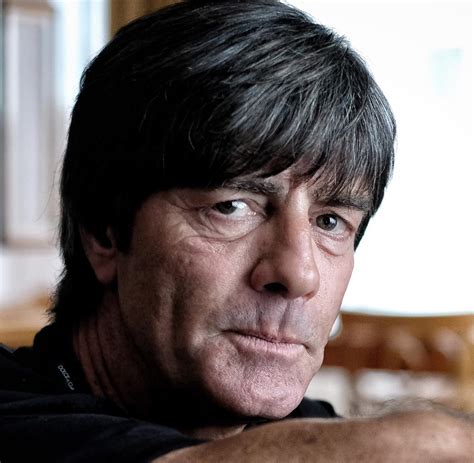 Löw, born in 1960, played attacking midfield for bundesliga sides stuttgart and freiburg in the 1980s. Was ist mit jogi löw | Jogi