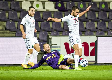 Kruip in de huid van de trainer, de scheidsrechter of geef je mening als echte analist. FOTOSPECIAL BEERSCHOT - CERCLE BRUGGE | Beerschot