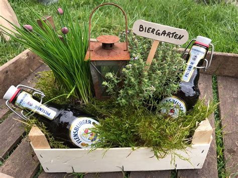 Maybe you would like to learn more about one of these? "Manine Makes" - Ein Biergarten als Geldgeschenk - Perlenmama