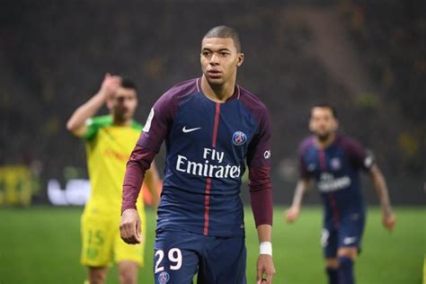 Sjajni francuz najveća je želja real madrida koji već godinu i pol radi na njegovu dovođenju. Compositions de Guingamp - Paris : Kylian Mbappé (PSG ...