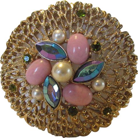 Vintage Sarah Coventry Mid Century Goldtone Brooch With A Variety Of