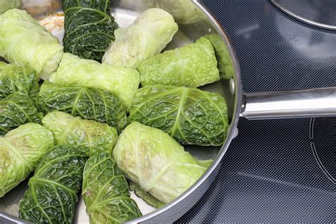 In a large nonreactive stockpot, bring 2 quarts water to a boil. Greek Meatless Stuffed Cabbage Rolls with Rice Recipe