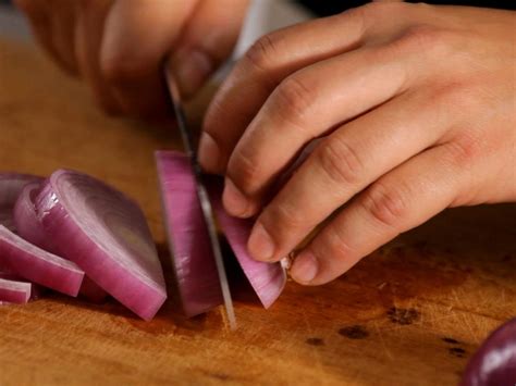 Cooking web site the kitchn demonstrates how to dice an onion like a pro in the video above. How To Chop and Dice an Onion : Cooking Channel ...