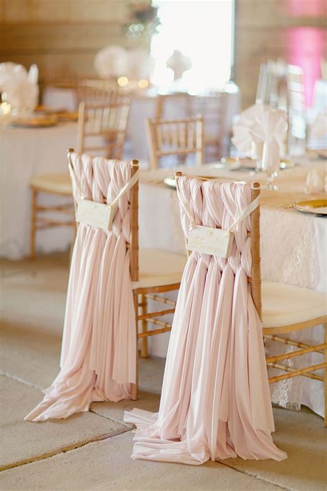 10 Ideias para Decorar as Cadeiras no Casamento