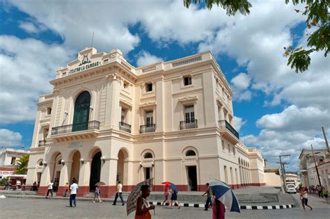 Fantastic Places To Visit In Cuba Places To Visit Cuba Santa Clara