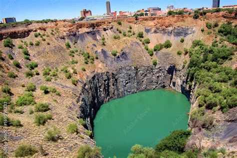 Foto De The Big Hole Open Mine Kimberley Mine Is An Open Pit And