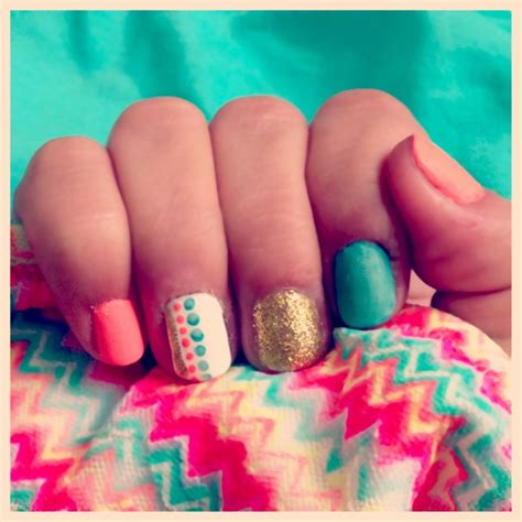 How to make a cute teal nail design? My nails, coral and teal with gold accent | Gucci nails ...