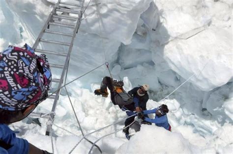 La Peor Tragedia De La Historia En La Montaña Everest Abril 2014