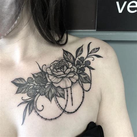 Discover 96 About Chest Tattoo Designs For Ladies Best Indaotaonec