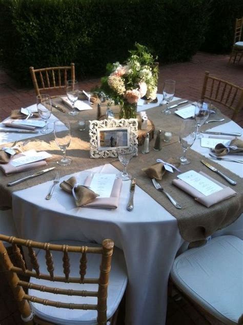 31 Table Runner Ideas For Wedding Receptions 7 Will Steal Your Heart