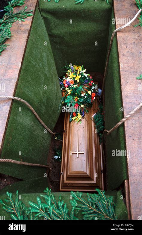 Flowers Coffin Hi Res Stock Photography And Images Alamy